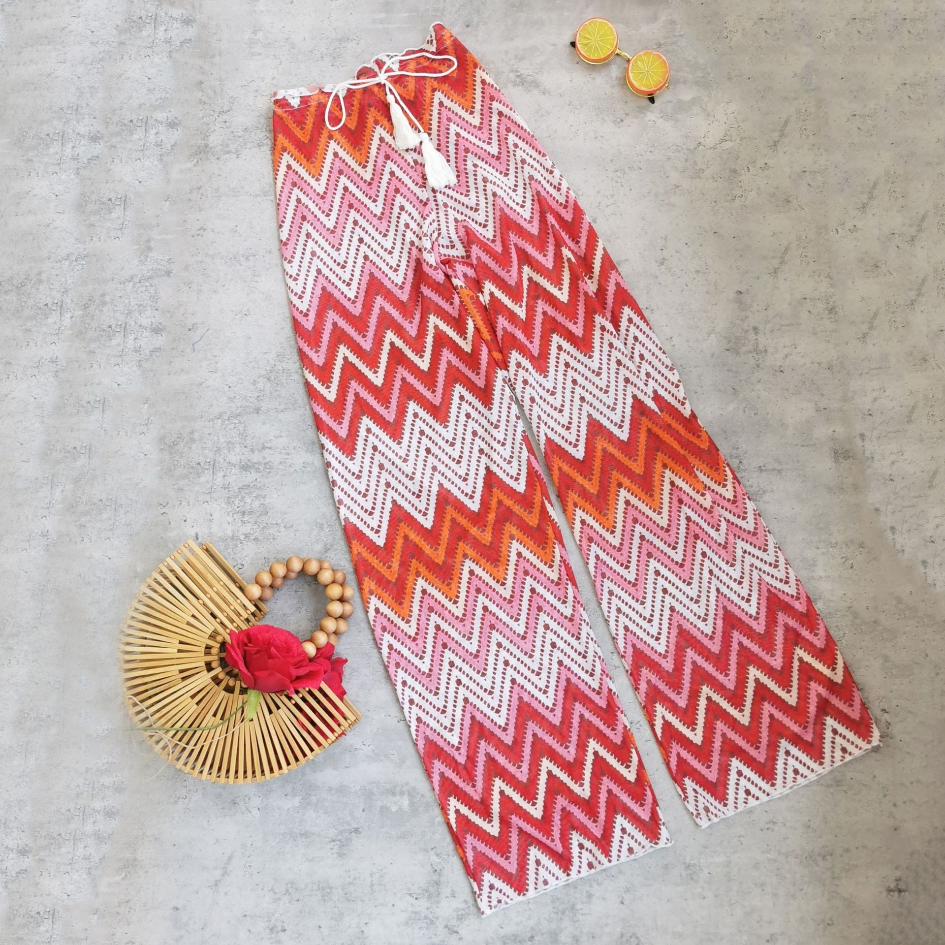 Traje de baño de bikini de tres puntos sin espalda sexy con estampado a rayas y pantalón de malla para mujer
